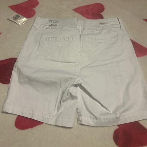 NWT KUT from the Kloth Jenny Walking Short white - Picture 2 of 11